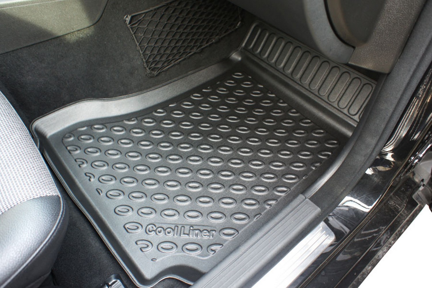 Car mats suitable for Mercedes-Benz C-Class (W204) 2007-2014 4-door saloon Cool Liner PE/TPE rubber (MB1CKFM-C) (3)
