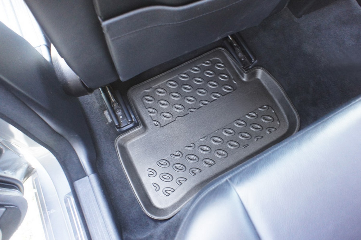 Car mats suitable for Mercedes-Benz C-Class (W204) 2007-2014 4-door saloon Cool Liner PE/TPE rubber (MB1CKFM-C) (4)