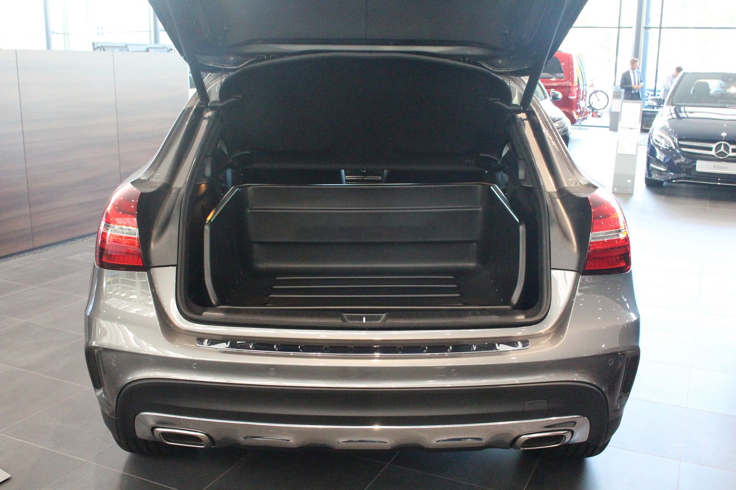 Kofferraumwanne passend für Mercedes-Benz GLA (X156) 2014-2020 Boot-Guard 99 x 140 x 33 cm