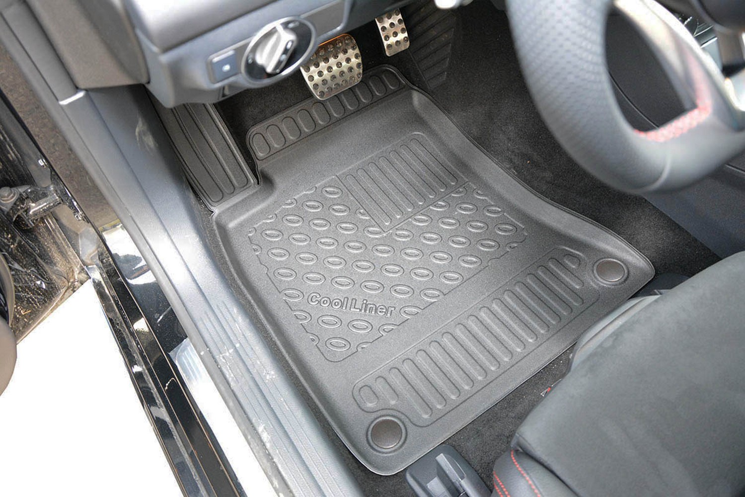 Car mats suitable for Mercedes-Benz GLA (X156) 2014-2020 Cool Liner PE/TPE rubber (MB1GAFM-C) (2) Car mats suitable for Mercedes-Benz GLA (X156) 2014-2020 Cool Liner PE/TPE rubber (MB1GAFM-C) (2)
