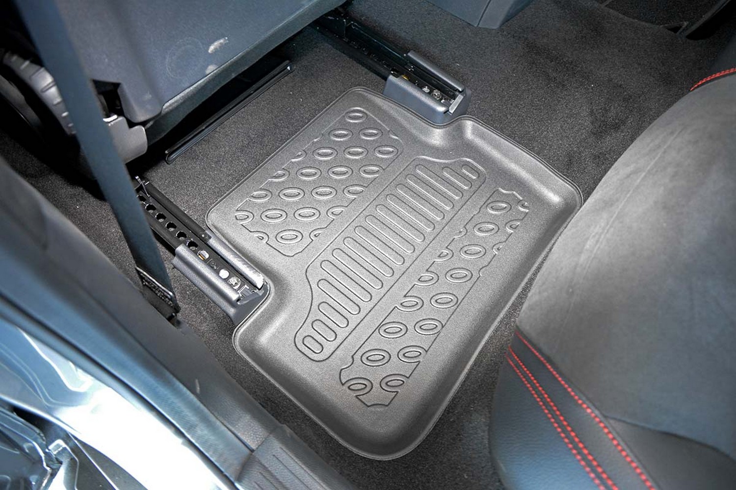 Car mats suitable for Mercedes-Benz GLA (X156) 2014-2020 Cool Liner PE/TPE rubber (MB1GAFM-C) (4) Car mats suitable for Mercedes-Benz GLA (X156) 2014-2020 Cool Liner PE/TPE rubber (MB1GAFM-C) (4)