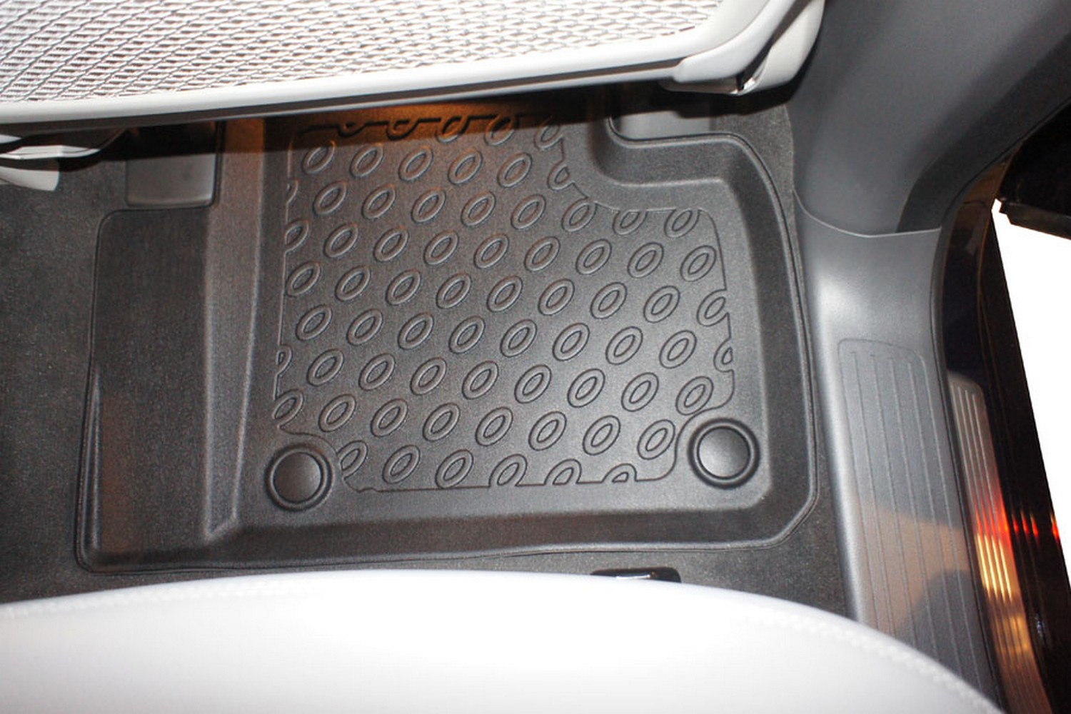 Car mats suitable for Mercedes-Benz ML - M-Class (W166) 2011-2015 Cool Liner PE/TPE rubber (MB1MLFM-C) (2) Car mats suitable for Mercedes-Benz ML - M-Class (W166) 2011-2015 Cool Liner PE/TPE rubber (MB1MLFM-C) (2)