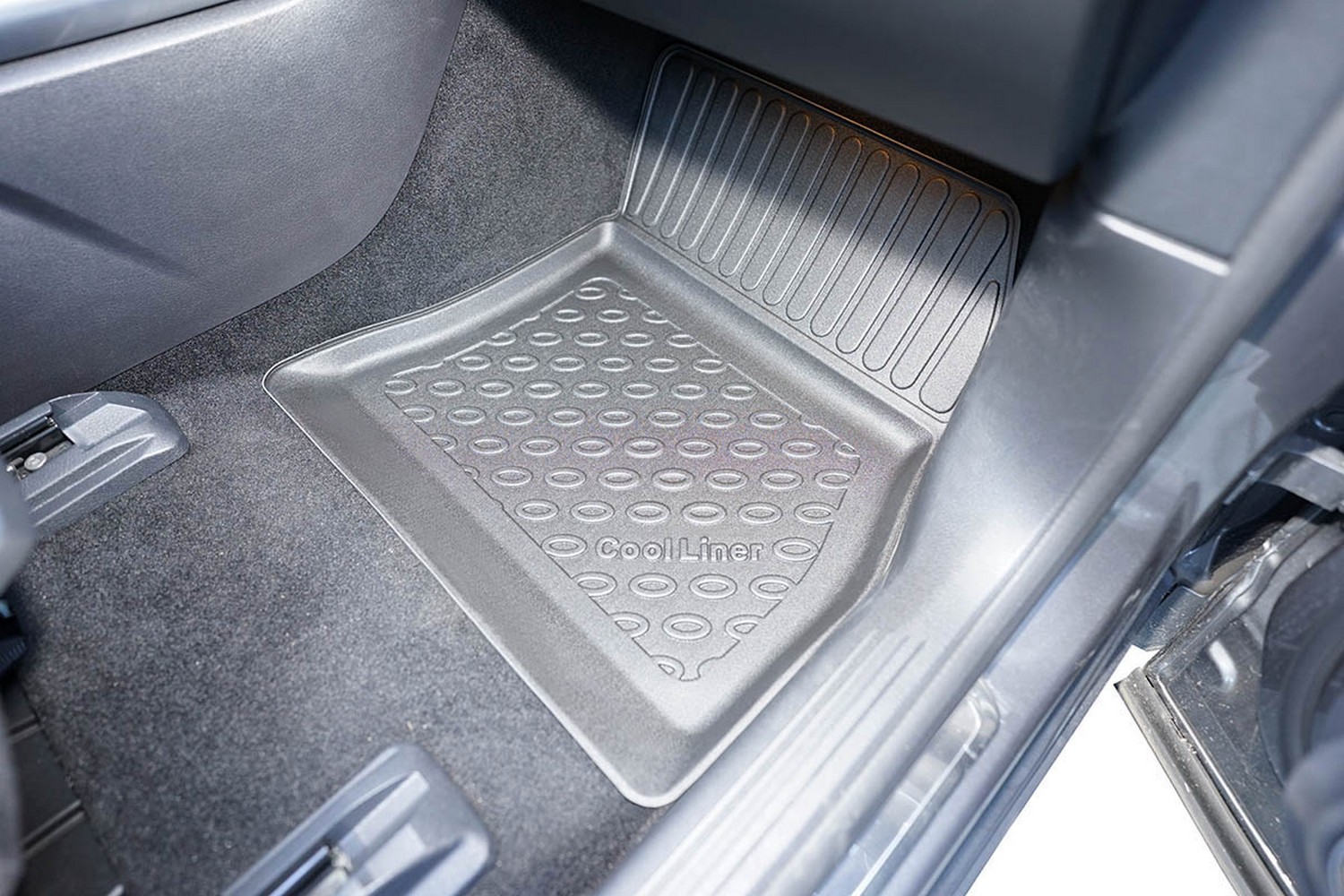 Car mats suitable for Mercedes-Benz EQA (H243) 2021-present Cool Liner PE/TPE rubber (MB1QAFM-C) (3) Car mats suitable for Mercedes-Benz EQA (H243) 2021-present Cool Liner PE/TPE rubber (MB1QAFM-C) (3)