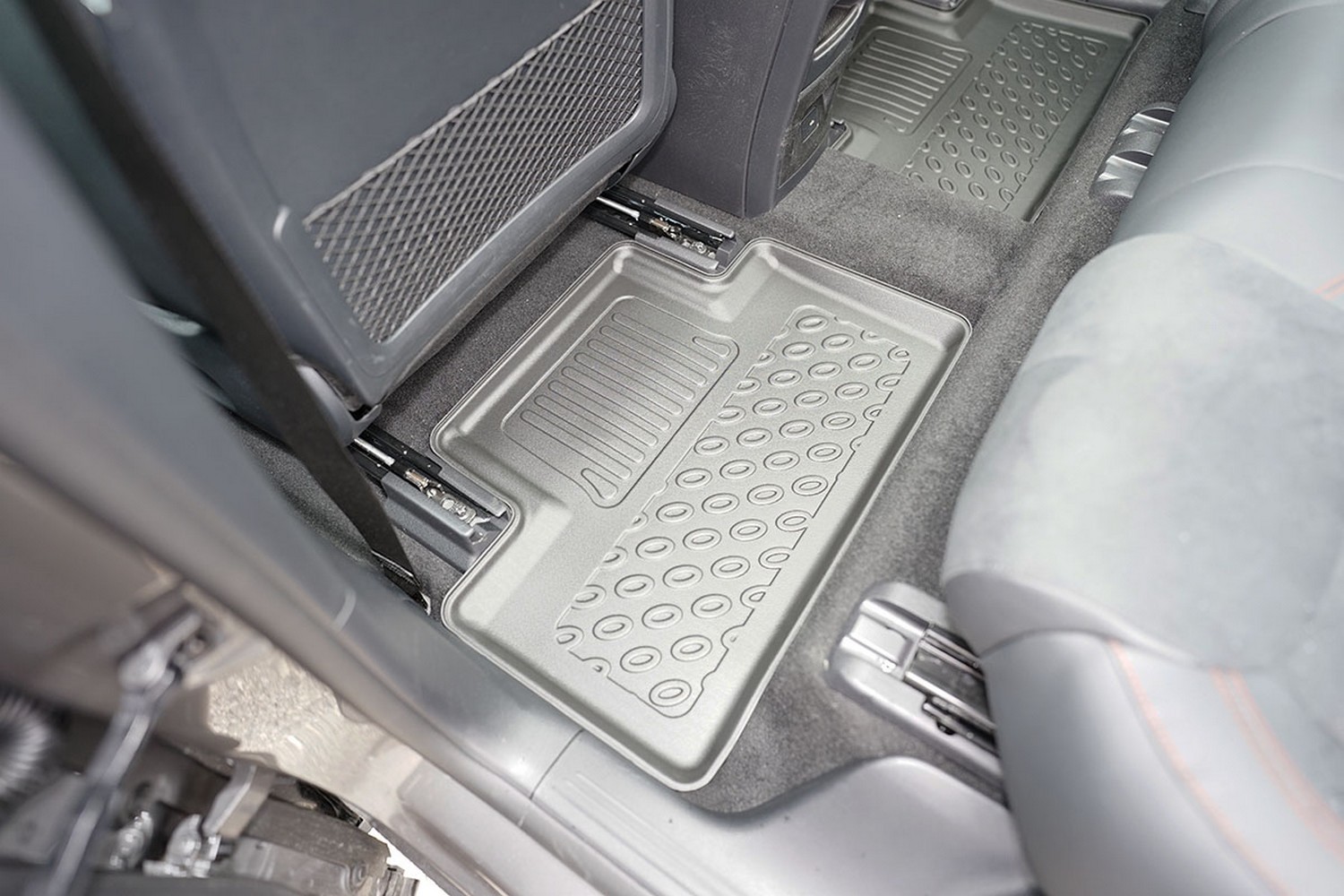 Car mats suitable for Mercedes-Benz EQB (X243) 2021-present Cool Liner PE/TPE rubber (MB1QBFM-C) (4)