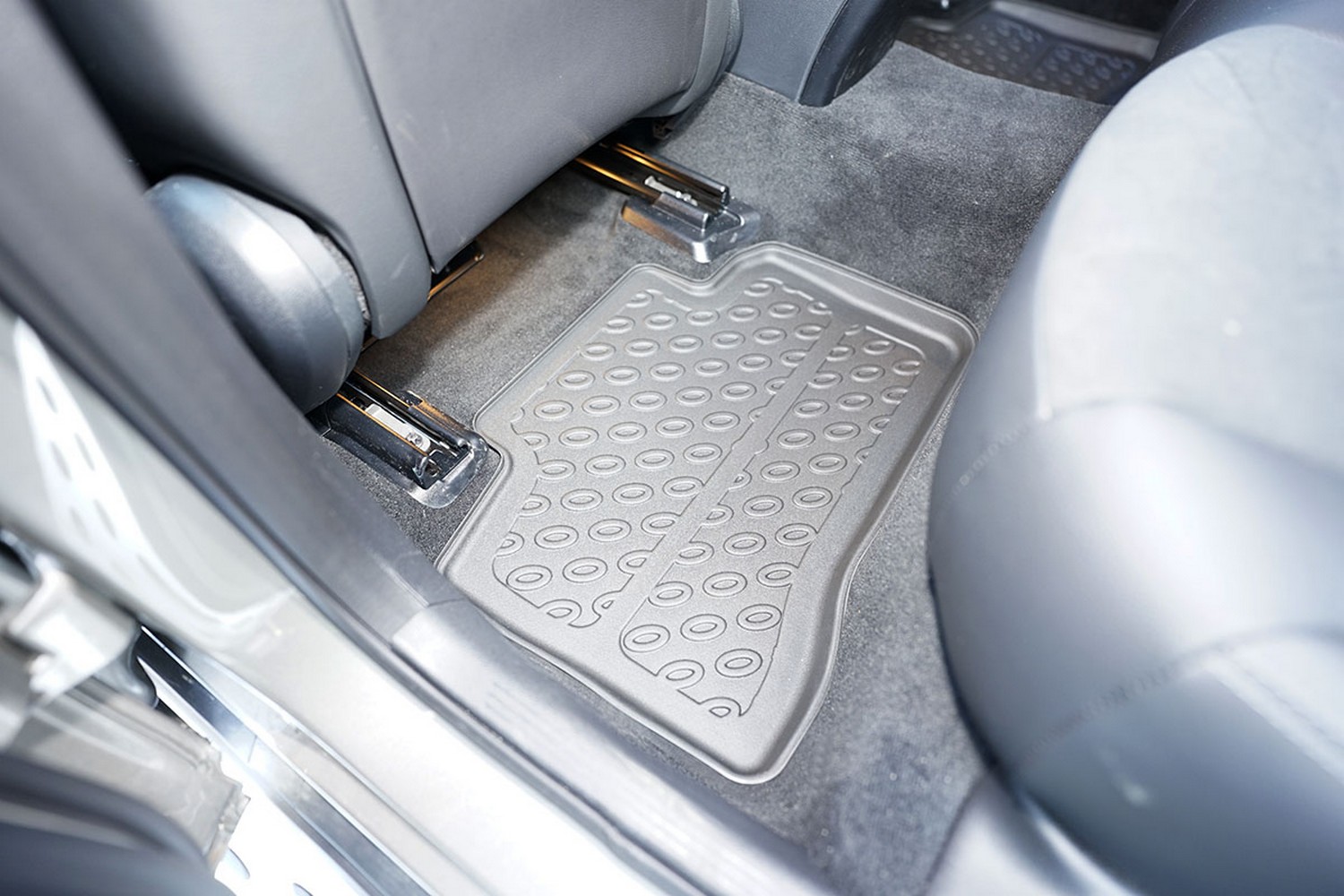 Car mats suitable for Mercedes-Benz EQC (N293) 2019-2023 Cool Liner PE/TPE rubber (MB1QCFM-C) (4) Car mats suitable for Mercedes-Benz EQC (N293) 2019-2023 Cool Liner PE/TPE rubber (MB1QCFM-C) (4)