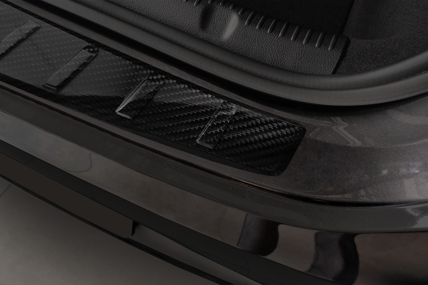 Rear bumper protector MercedesBenz EQE (V295) carbon CarPartsExpert