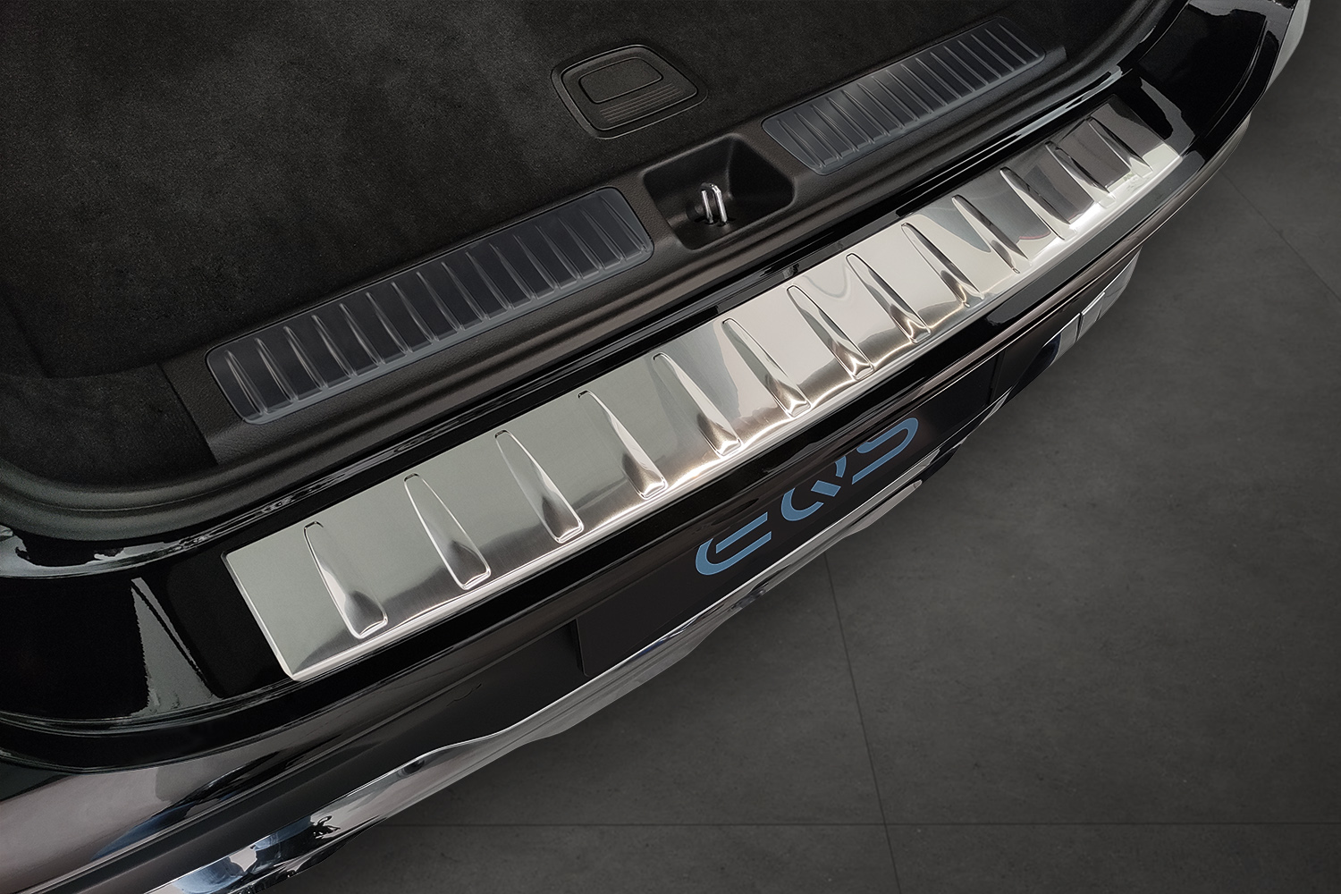 Protection de seuil de coffre convient à Mercedes-Benz EQS SUV (X296) 2022-présent acier inox brossé