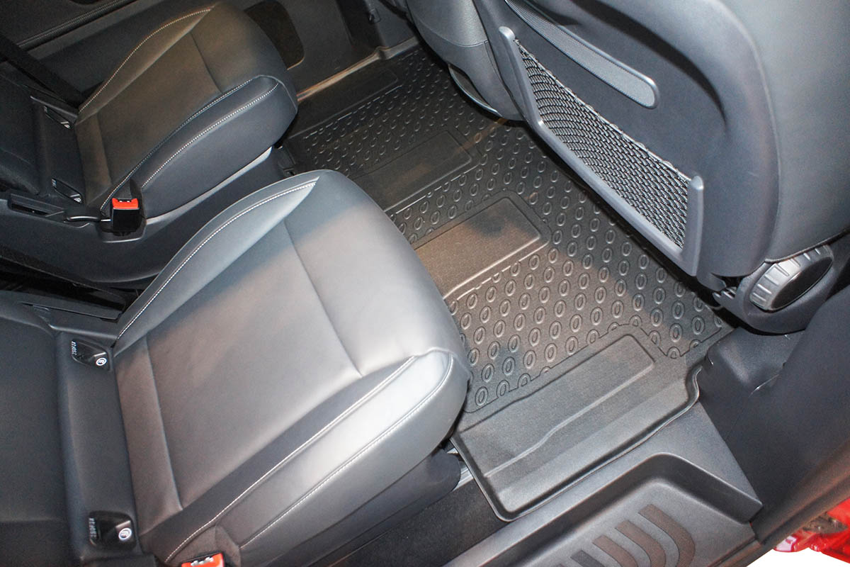 Mercedes-Benz V-Class (W447) foot mats rubber / Fußmatten Gummi / automatten rubber / tapis auto caoutchouc (MB1VIFM)
