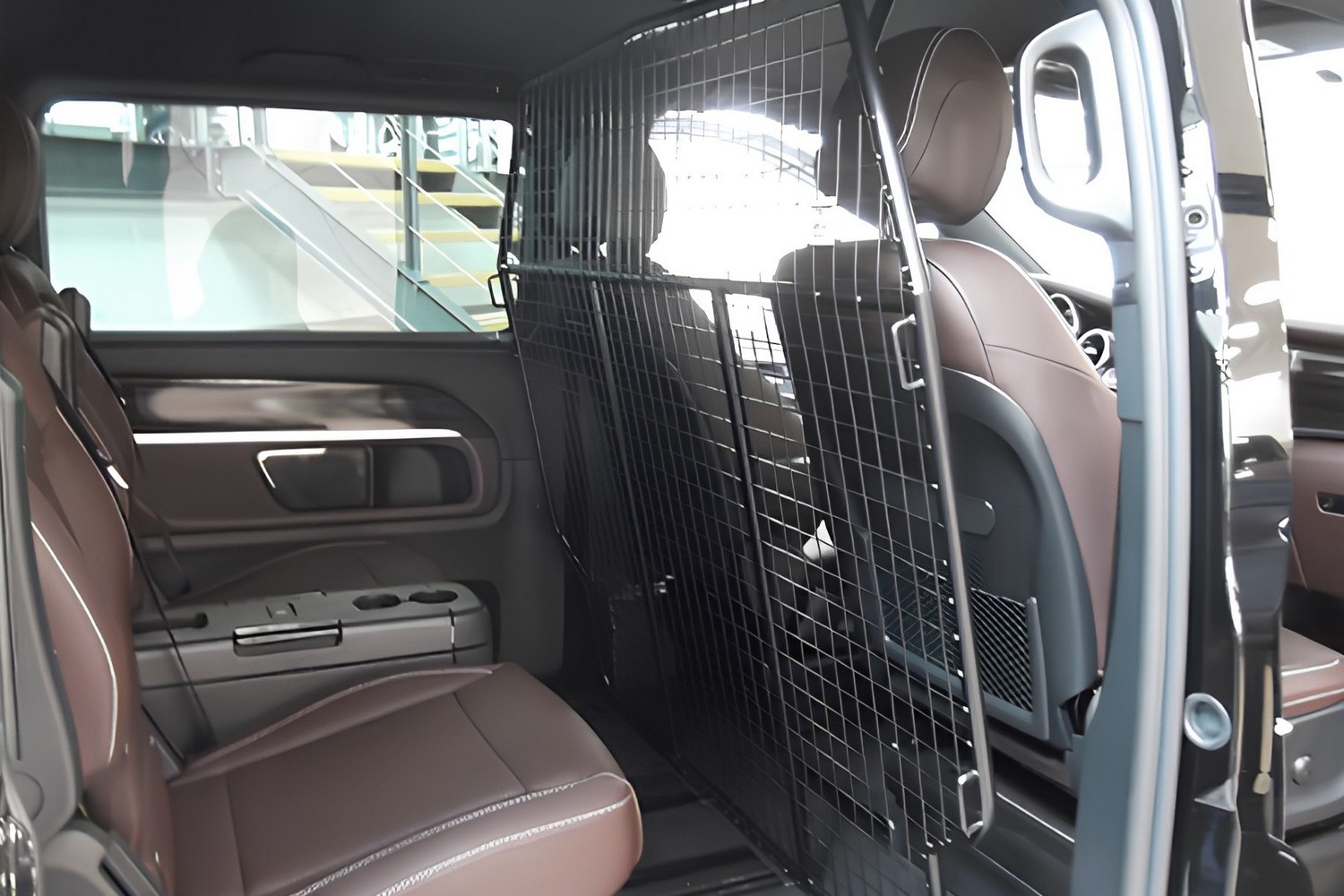 Hondenrek geschikt voor Mercedes-Benz V-Klasse (W447) 2021-heden Kleinmetall Masterline