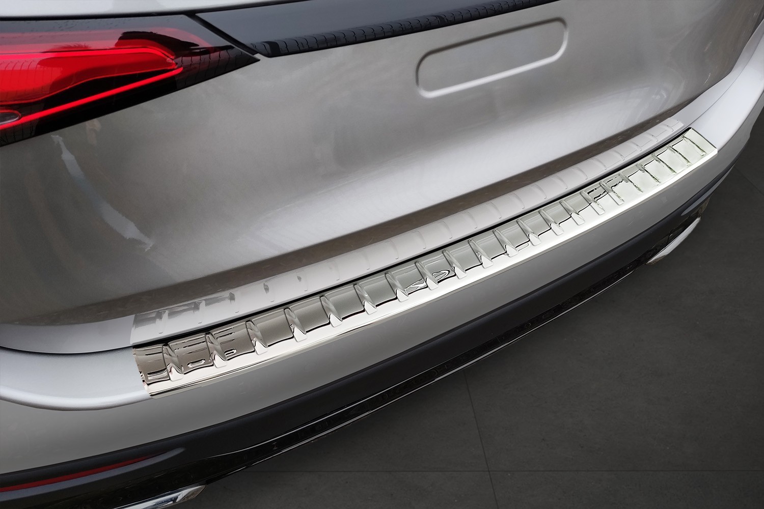 Rear bumper protector Mercedes-Benz GLC (X254) 2022-present stainless steel high gloss