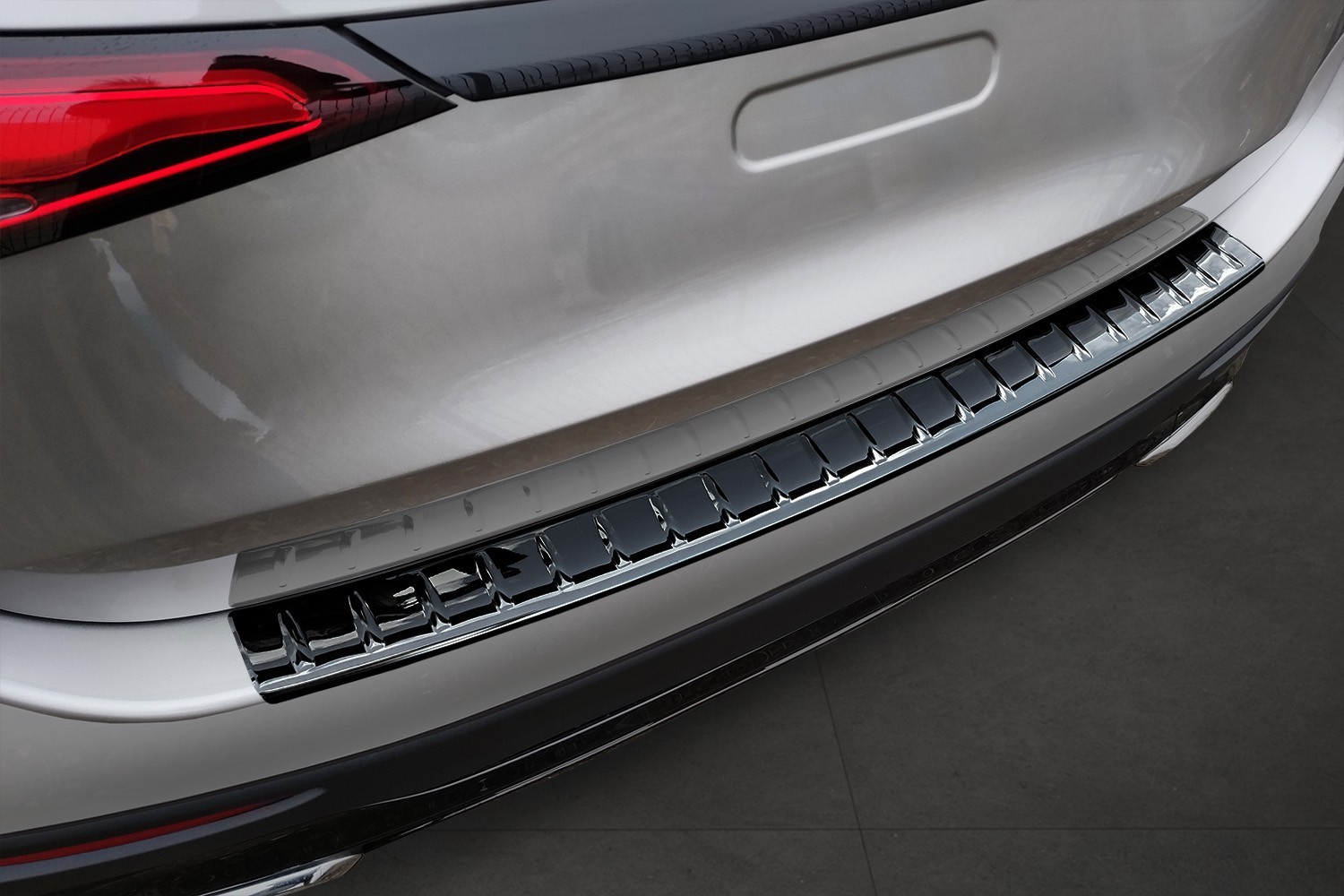 Rear bumper protector Mercedes-Benz GLC (X254) 2022-present stainless steel high gloss black