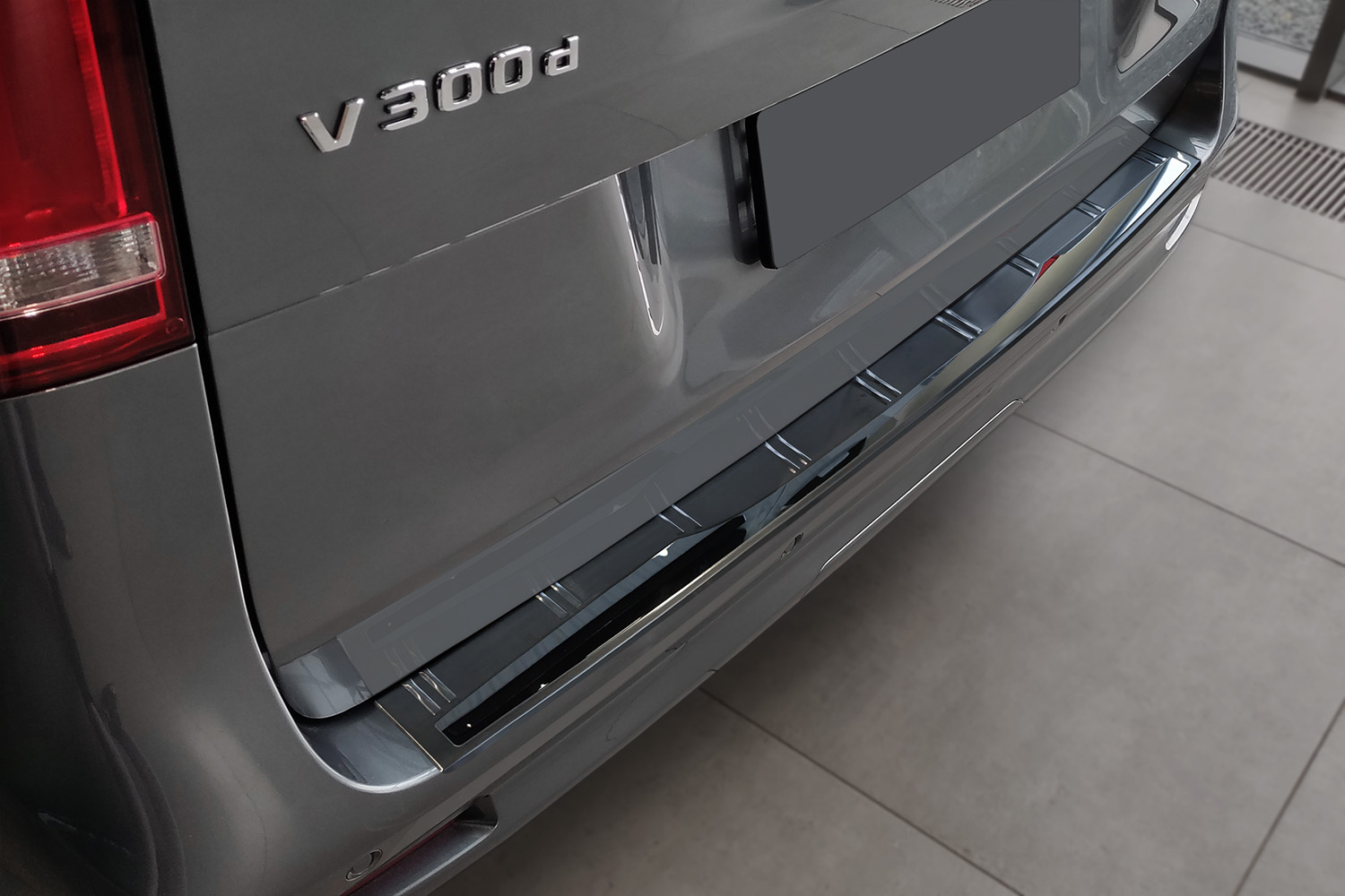Protection de seuil de coffre convient à Mercedes-Benz Vito - Classe V (W447) 2014-présent acier inox anthracite - Shadow Premium