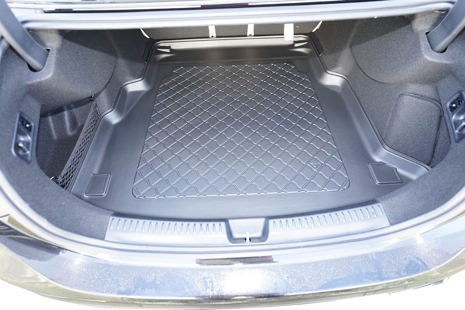 Boot mat suitable for Mercedes-Benz E-Class (W214) 2023-present 4-door saloon Guardliner anti slip PE/TPE rubber (MB24EKTM-G) 