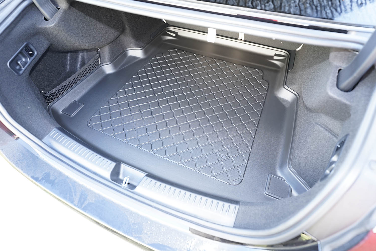 Boot mat suitable for Mercedes-Benz E-Class (W214) 2023-present 4-door saloon Guardliner anti slip PE/TPE rubber (MB24EKTM-G) 