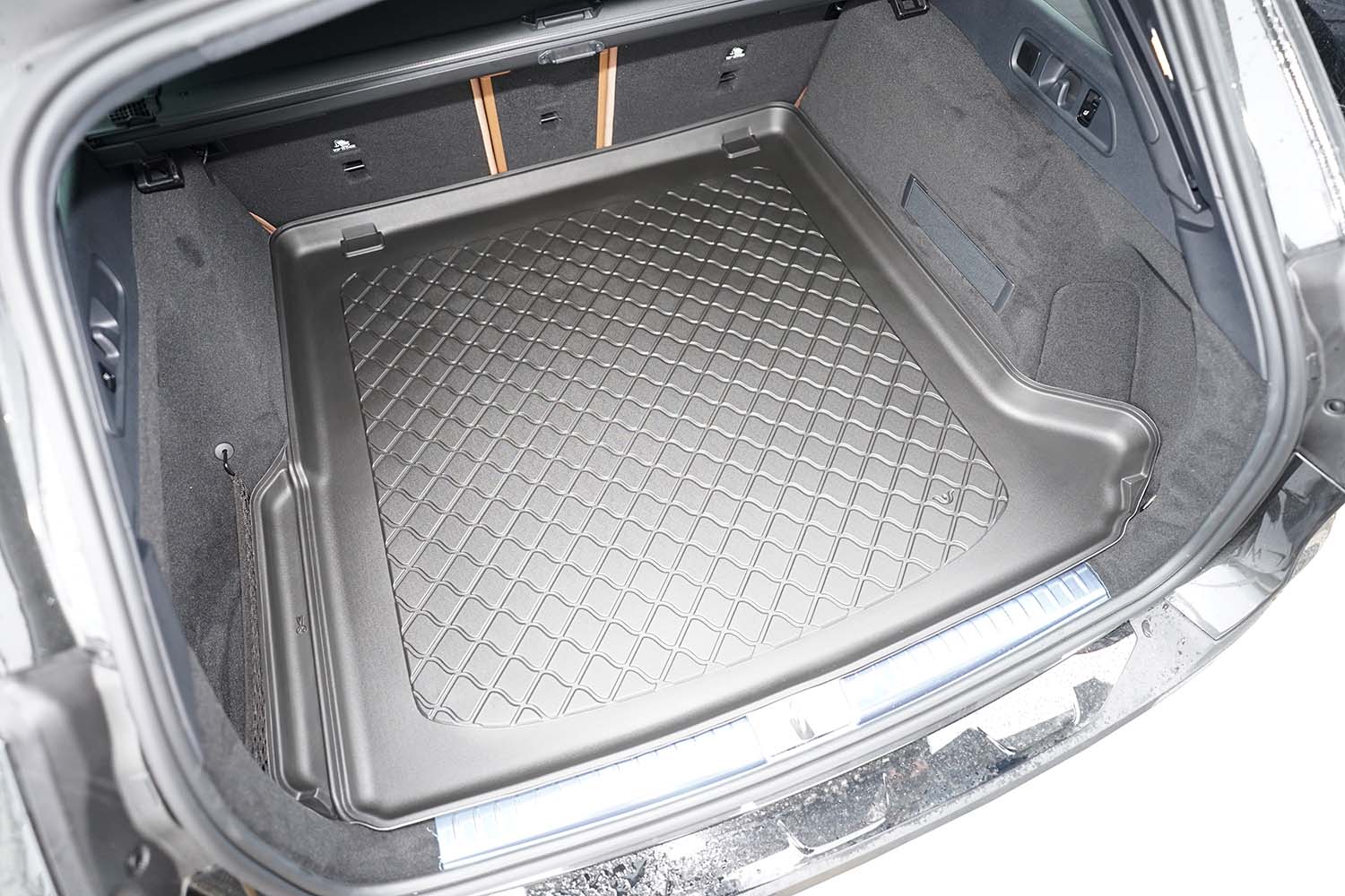 Boot mat suitable for Mercedes-Benz E-Class estate (S214) 2023-present wagon Guardliner anti slip PE/TPE rubber (MB25EKTM-G) (7)