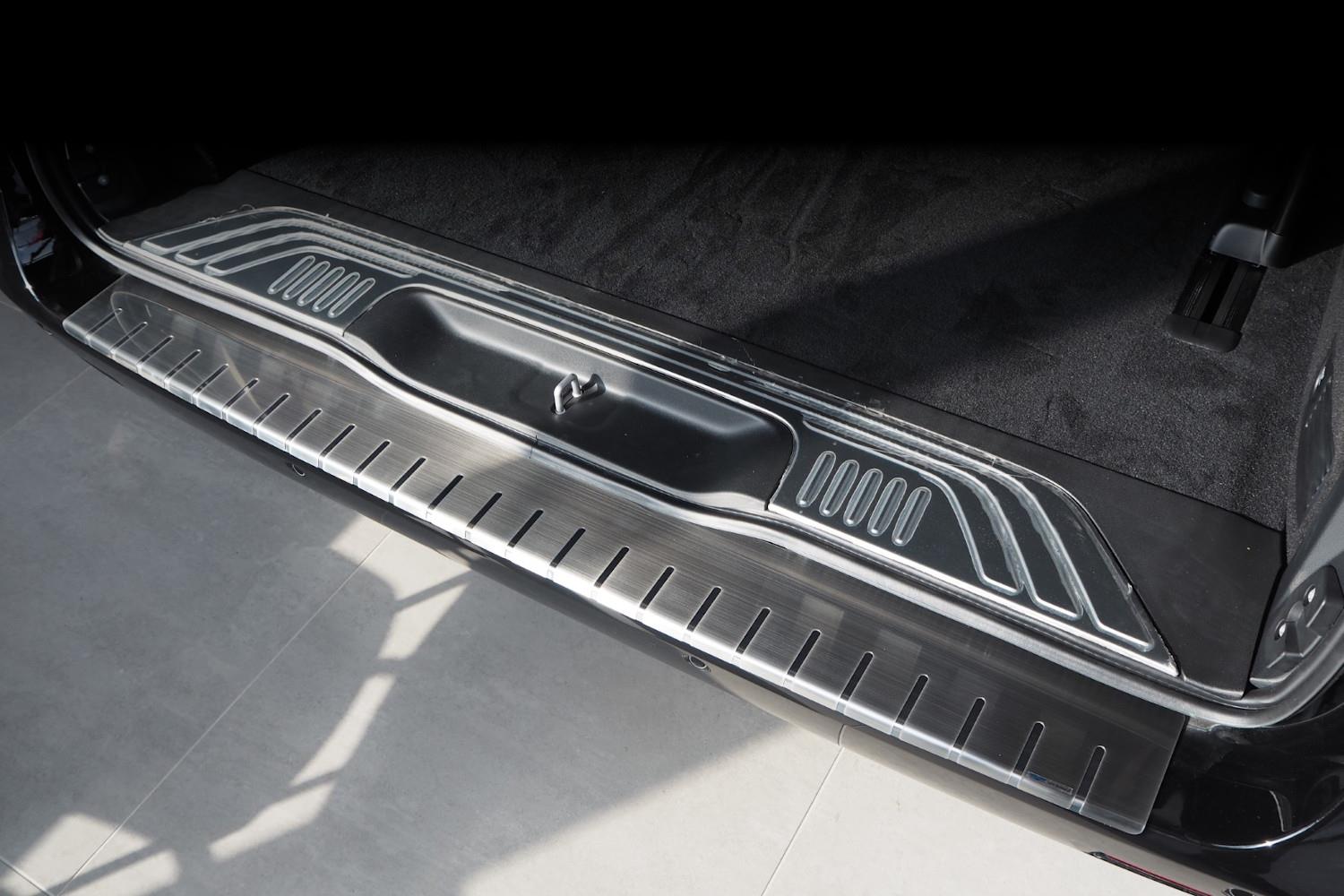 Protection pare-chocs voiture en acier pour Mercedes-Benz Classe V W447 Van  (5 portes) - (2014-.) - Croni - Trapèze - noir (surface poncée) trapèze  - noir (surface poncée)