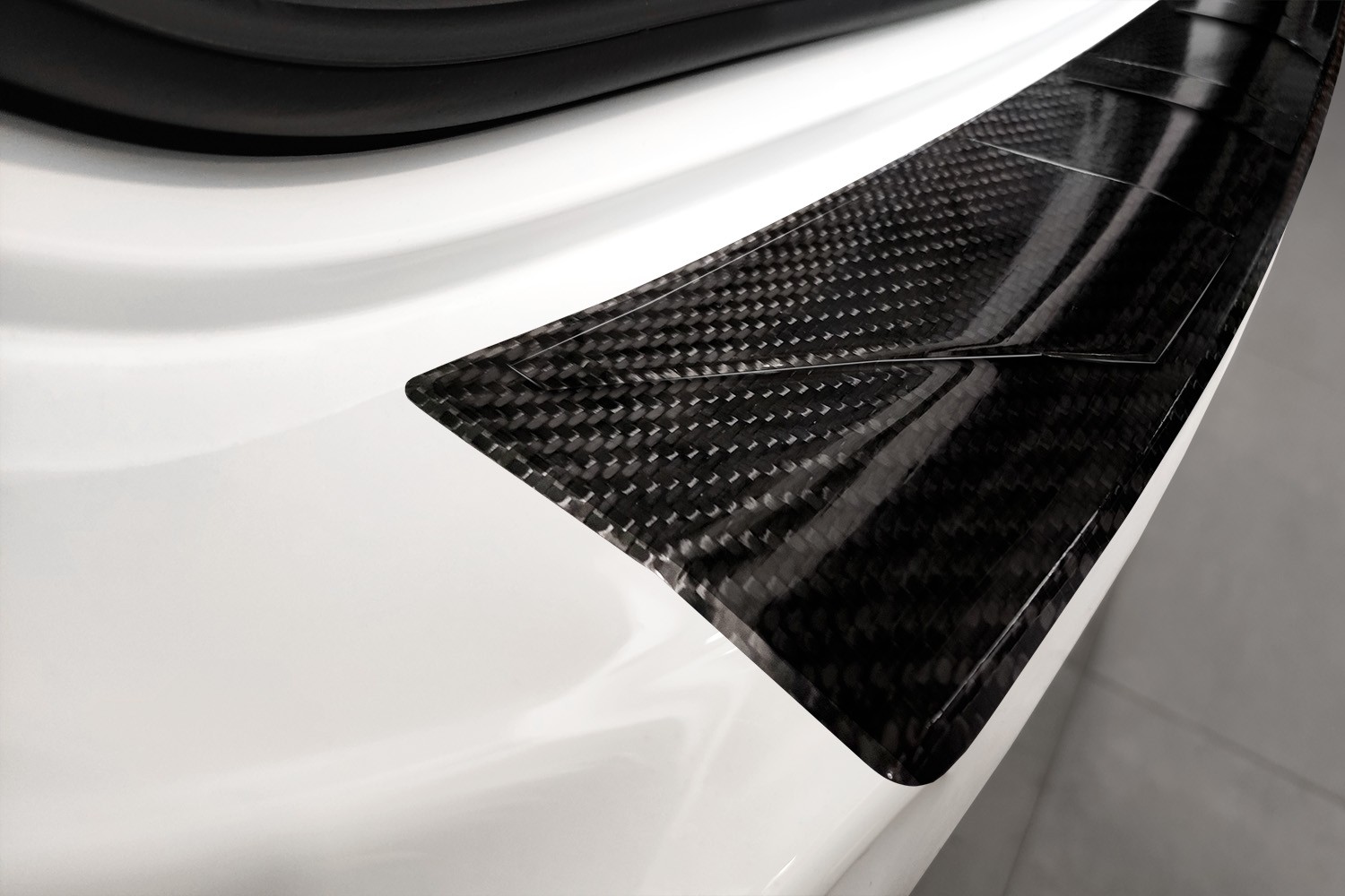 Rear bumper protector MercedesBenz CClass estate (S206) carbon