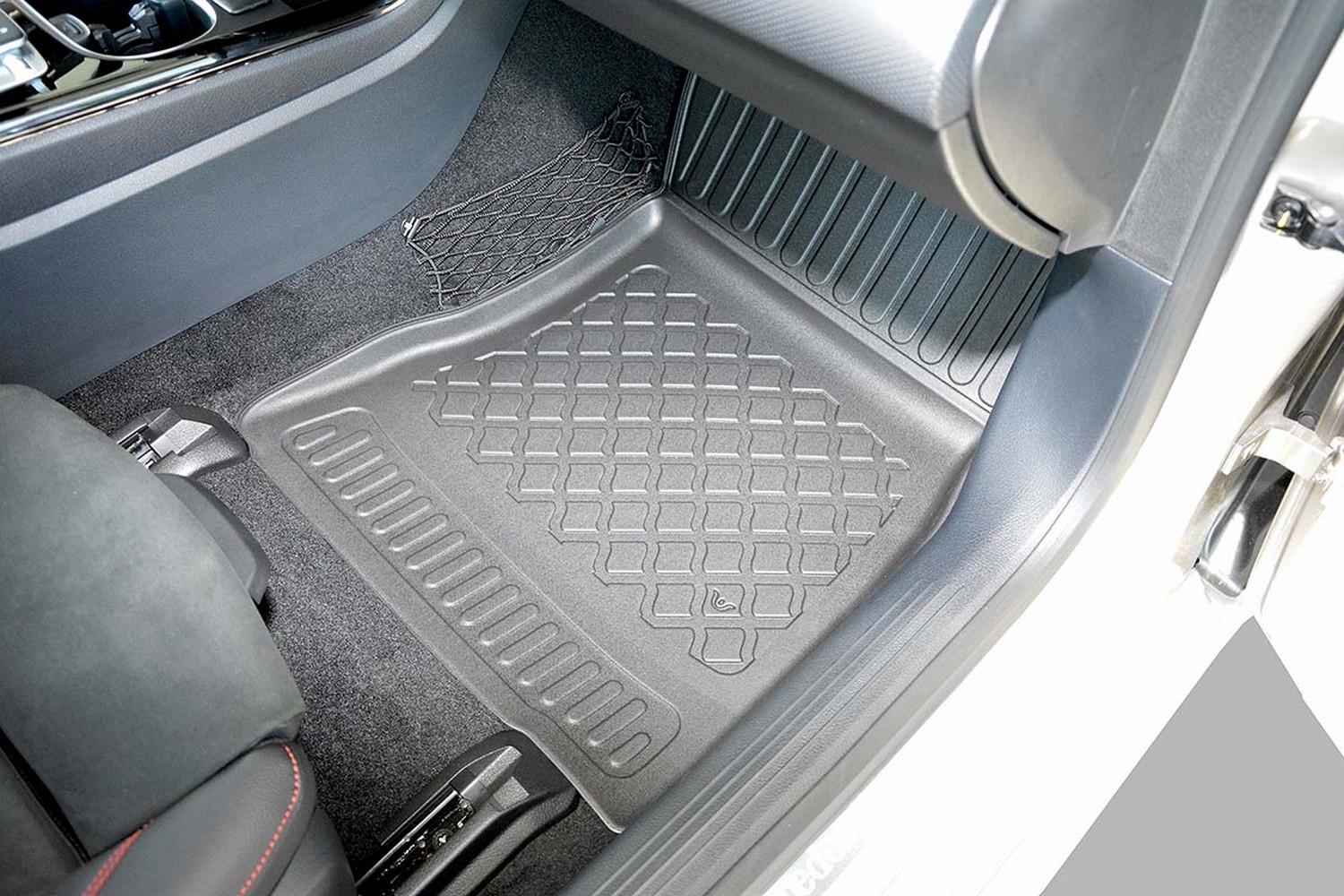 Car mats suitable for Mercedes-Benz A-Class (V177) 2018-present 4-door saloon Guardliner PE/TPE rubber (MB3AKFM-G) (3)
