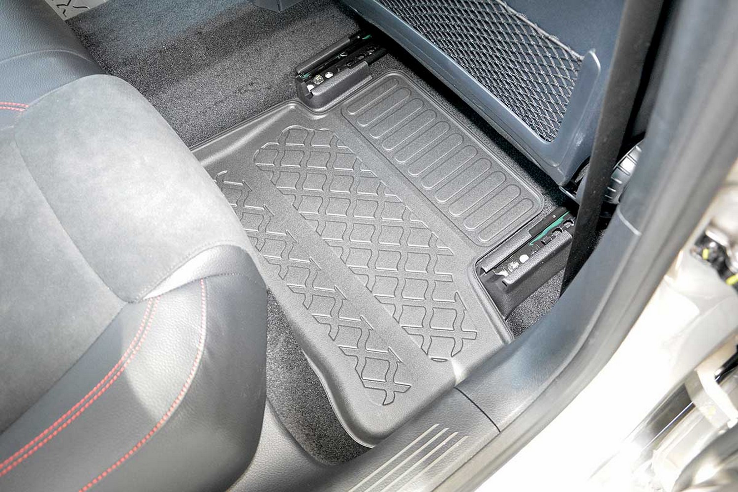 Car mats suitable for Mercedes-Benz A-Class (V177) 2018-present 4-door saloon Guardliner PE/TPE rubber (MB3AKFM-G) (5)