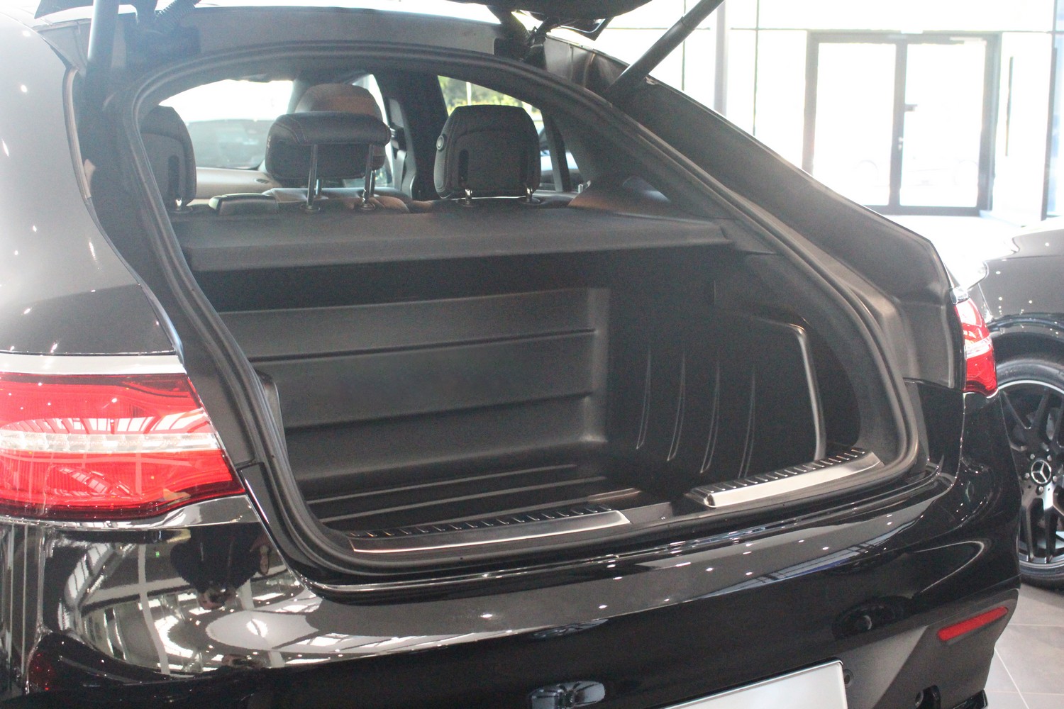 Boot liner suitable for Mercedes-Benz GLE Coupé (C292) 2015-2019 Boot-Guard 99 x 90 x 33 cm (MB3GEBG) (3) Boot liner suitable for Mercedes-Benz GLE Coupé (C292) 2015-2019 Boot-Guard 99 x 90 x 33 cm (MB3GEBG) (3)