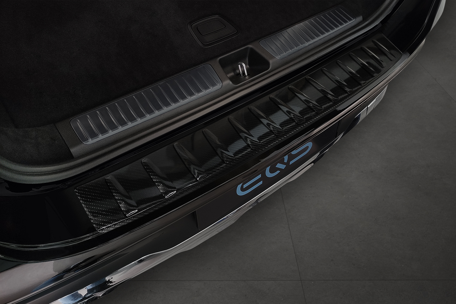 Protection de seuil de coffre convient à Mercedes-Benz EQS SUV (X296) 2022-présent carbone