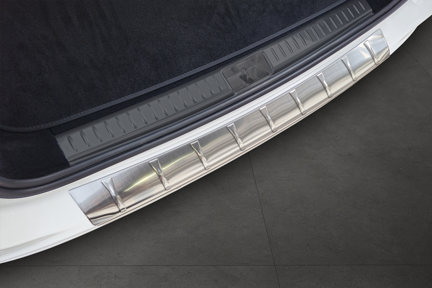 Protection de seuil de coffre convient à Mercedes-Benz Classe E estate (S214) 2023-présent break acier inox brossé