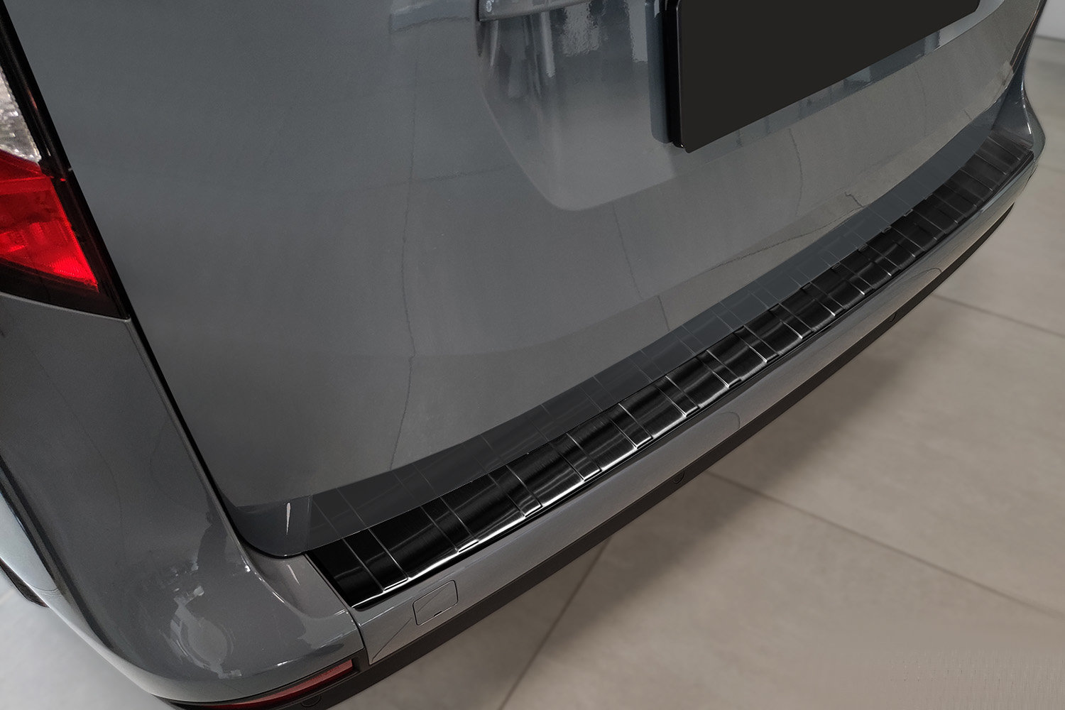 Protection de seuil de coffre Mercedes-Benz Citan Tourer (W420) acier inox  anthracite