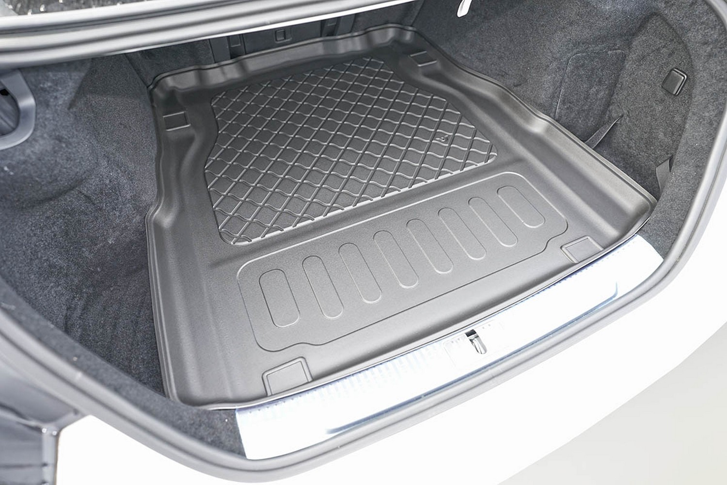Boot mat suitable for Mercedes-Benz S-Class (W223) 2020-present 4-door saloon Guardliner anti slip PE/TPE rubber (MB7SKTM-G) (