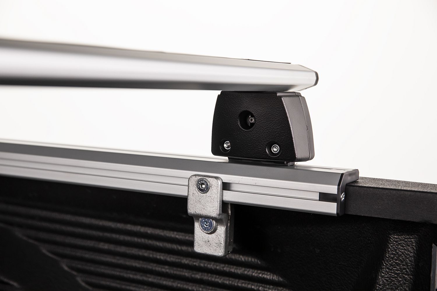 Menabo TBR pickup bed bars silver - Laderaum?Gestell Silber - pick up drager zilver - rack de benne argent (3) Menabo TBR pickup bed bars silver - Laderaum?Gestell Silber - pick up drager zilver - rack de benne argent (3)