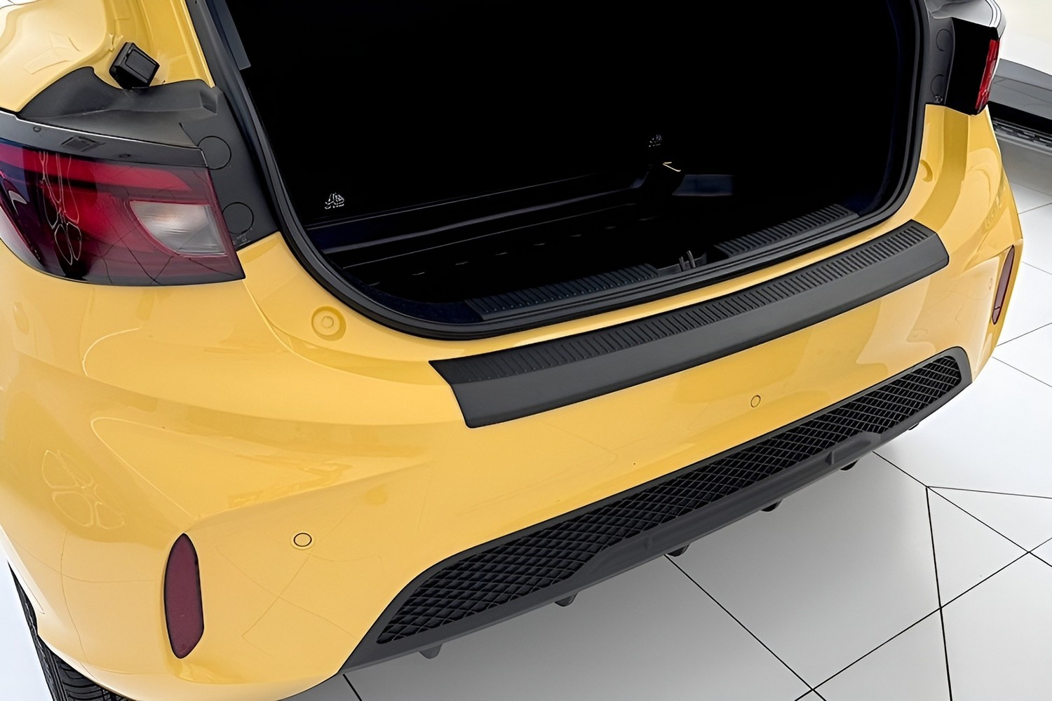 Rear bumper protector suitable for MG MG 3 II 2024-present 5-door hatchback PU (2)