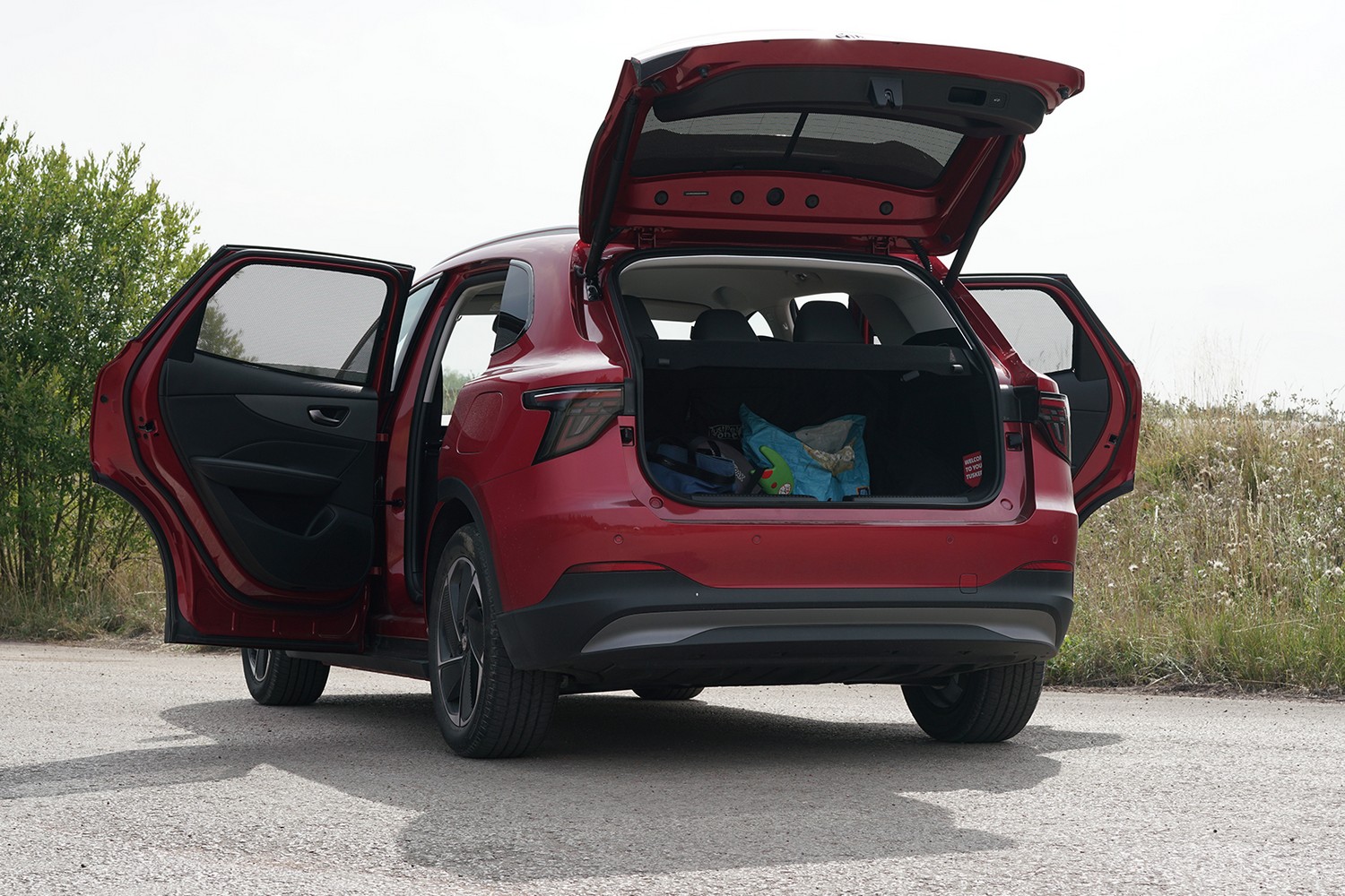 Sun shades suitable for MG S5 EV 2025-present Car Shades - set (MG1MGSCS) (5) Sun shades suitable for MG S5 EV 2025-present Car Shades - set (MG1MGSCS) (5)