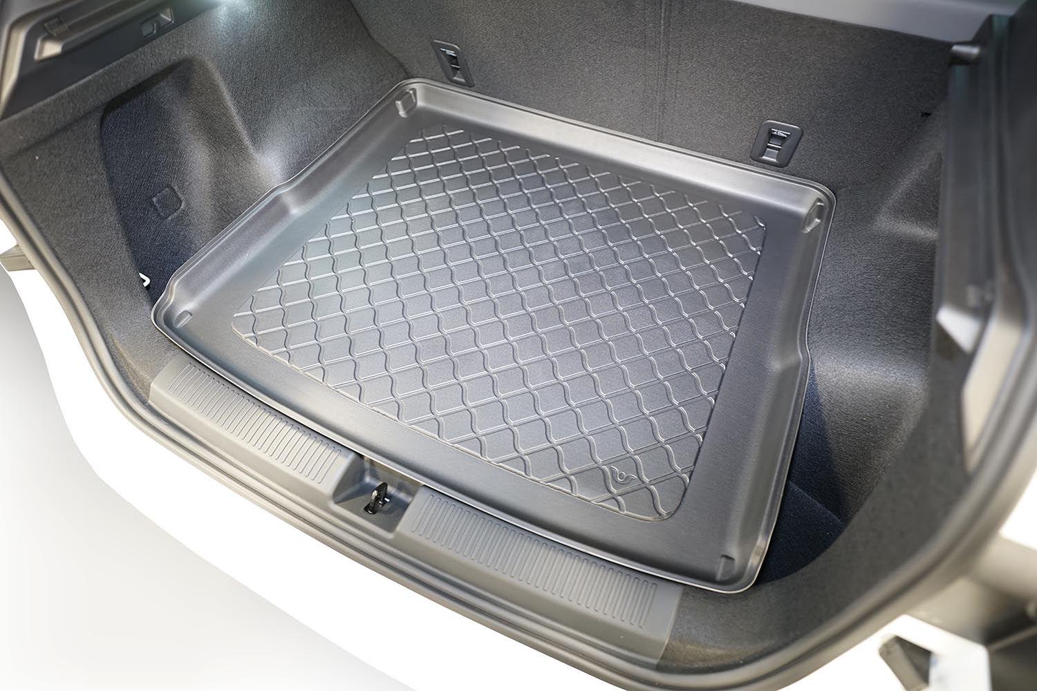 Boot mat suitable for MG S5 EV 2025-present Guardliner anti slip PE/TPE rubber (MG1MGSTM-G) (2)