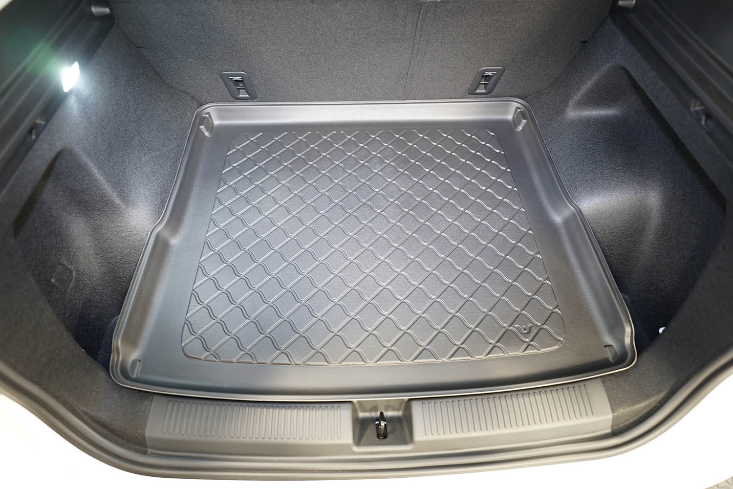 Boot mat suitable for MG S5 EV 2025-present Guardliner anti slip PE/TPE rubber (MG1MGSTM-G) (3)