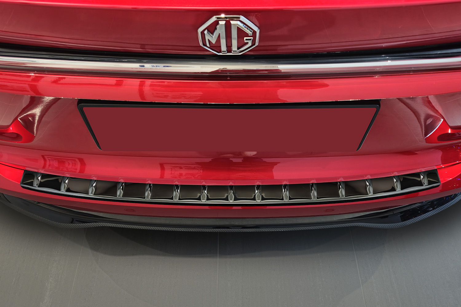 Rear bumper protector suitable for MG HS II 2024-present stainless steel high gloss anthracite