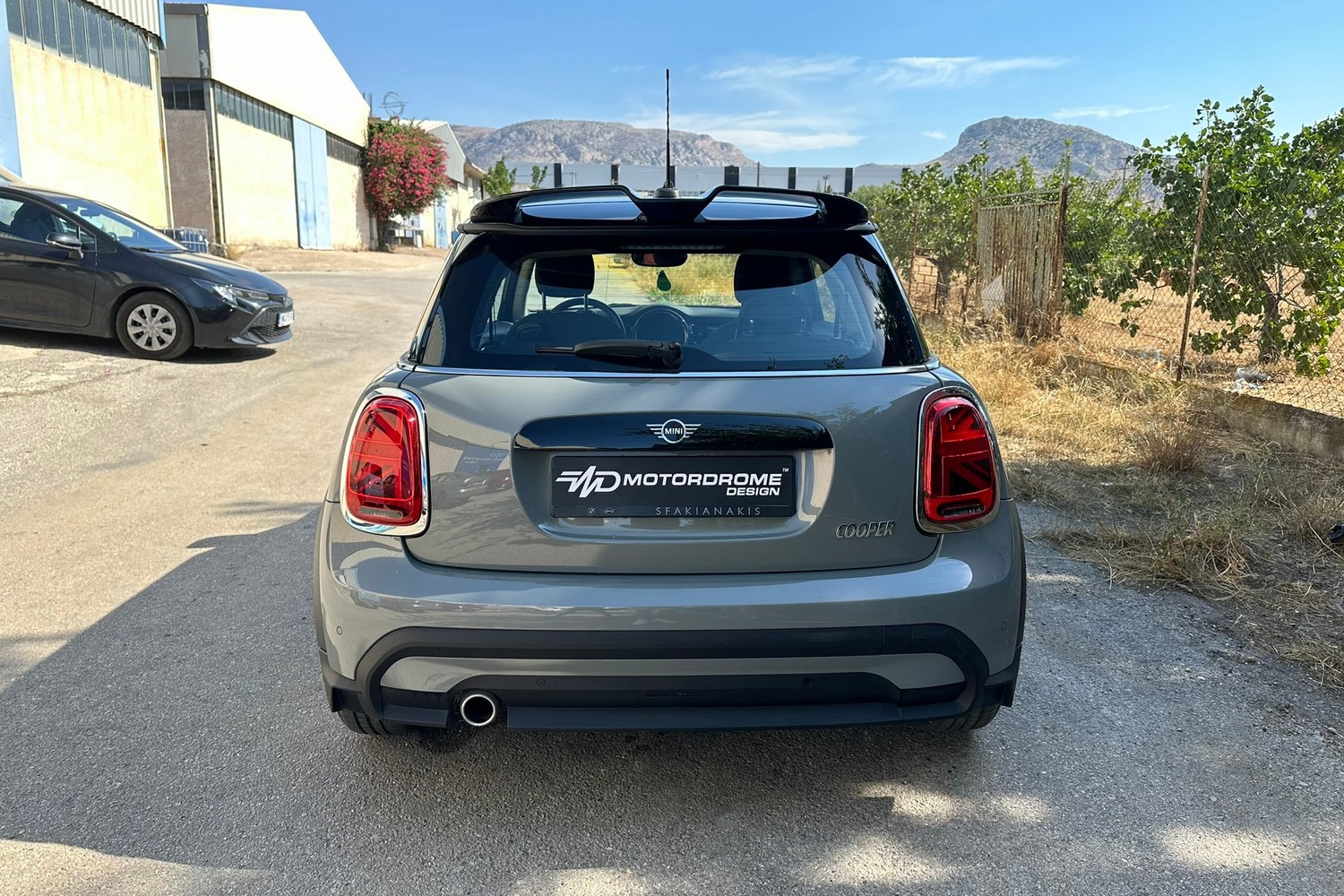 Roof spoiler suitable for Mini One - Cooper (F55 - Mk III) 2014-2024 5-door hatchback (2)