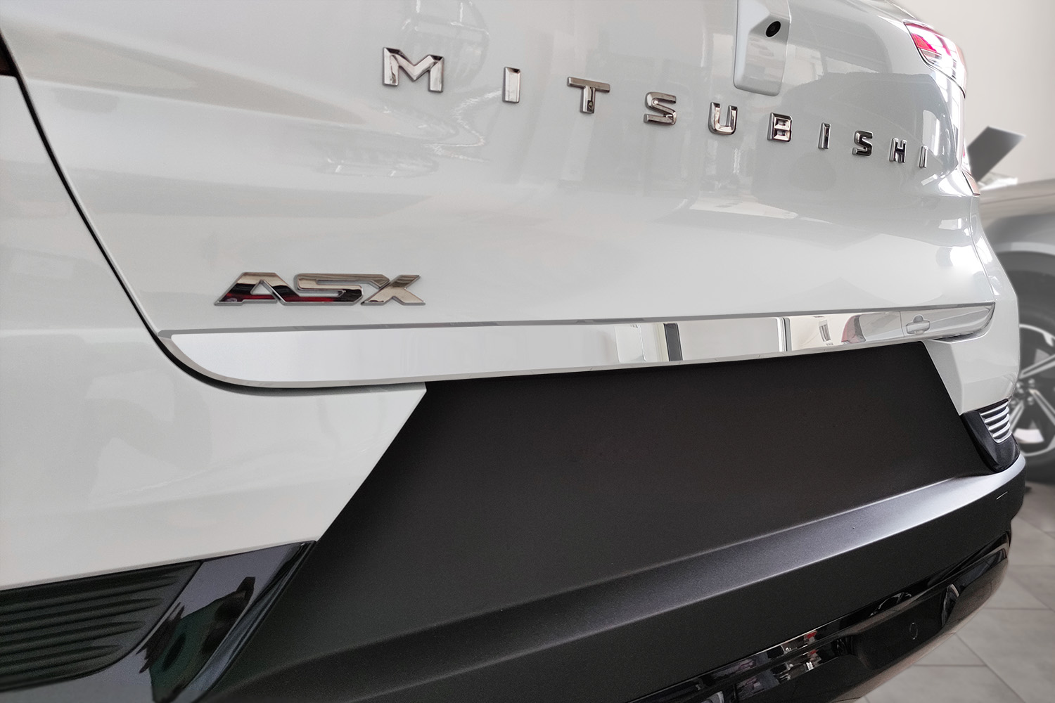Tailgate trim suitable for Mitsubishi ASX II 2023-present stainless steel high gloss