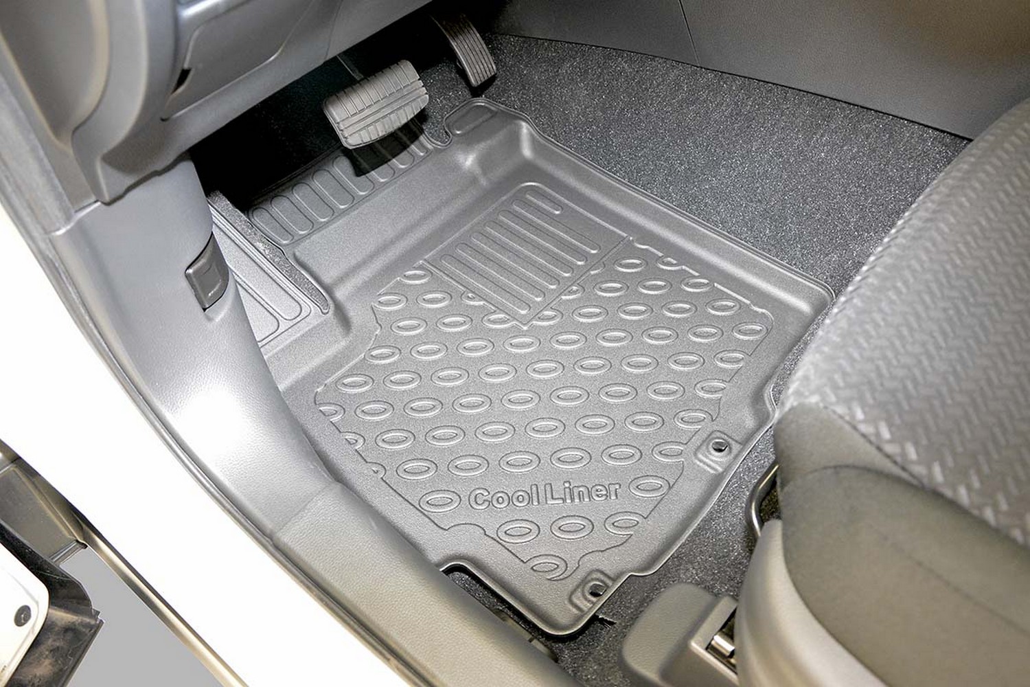 Car mats suitable for Mitsubishi Eclipse Cross 2018-present Cool Liner PE/TPE rubber (MIT1ECFM-C) (2)