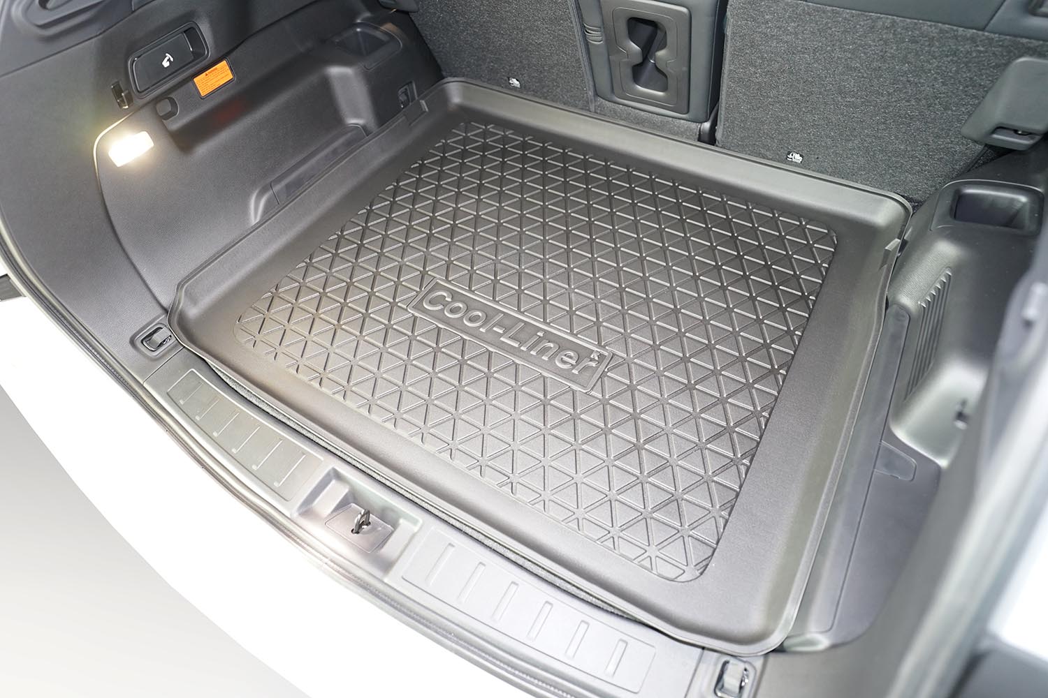 Boot mat suitable for Mitsubishi Outlander IV (GN) 2025-present Cool Liner PE/TPE rubber (MIT5OUTM-C) (3)