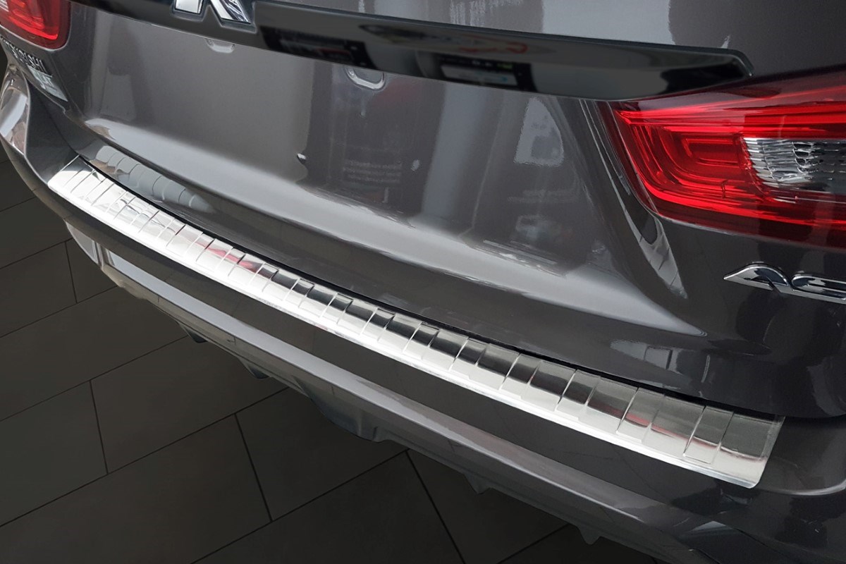 Rear bumper protector suitable for Mitsubishi ASX 2016-2019 stainless steel brushed Rear bumper protector suitable for Mitsubishi ASX 2016-2019 stainless steel brushed
