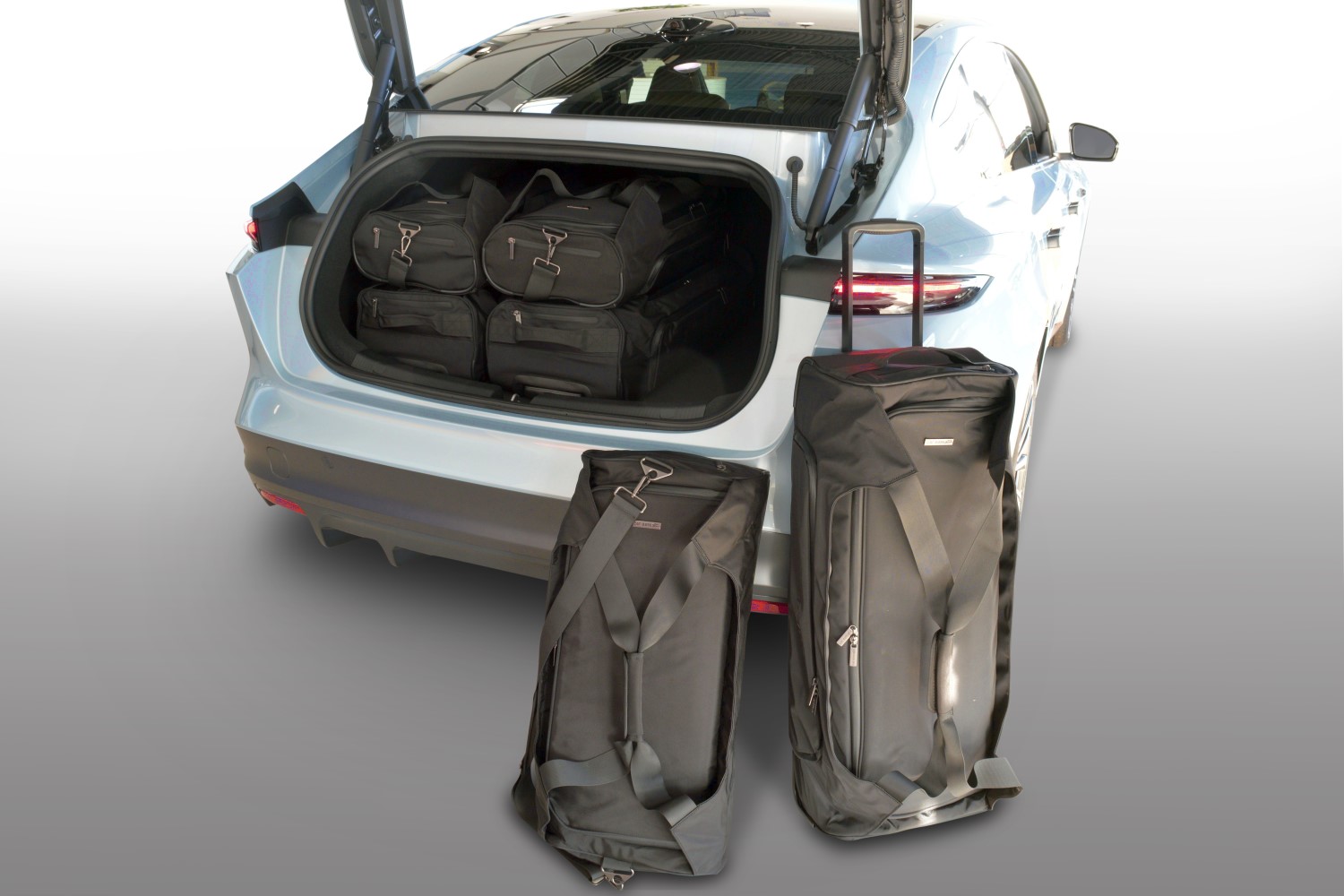 Travel bag set suitable for NIO ET5 Sedan 2022-present 4-door saloon Pro.Line