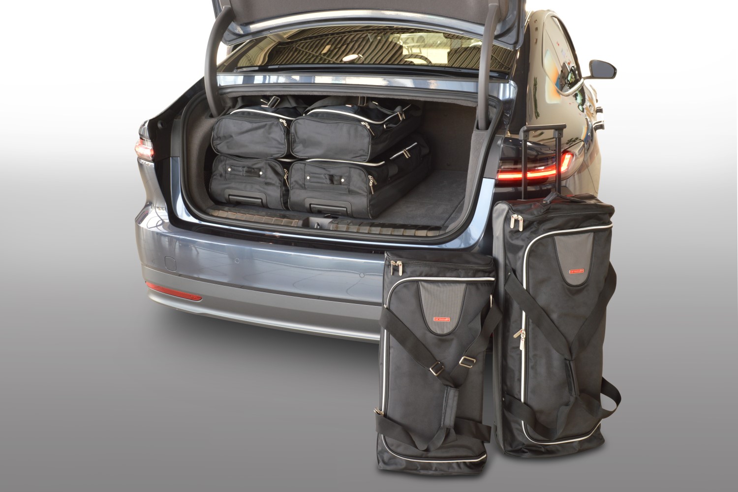 Travel bag set suitable for NIO ET7 2022-present 4-door saloon Original