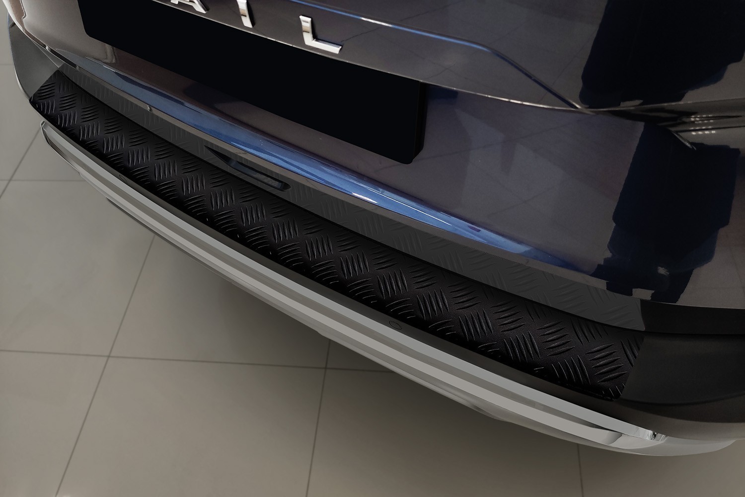 Ladekantenschutz passend für Nissan X-Trail IV (T33) 2021-heute Aluminium Riffelblech mattschwarz