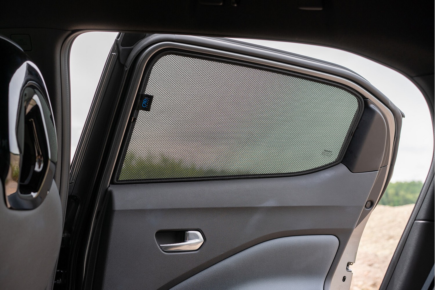 Sun shades Nissan Juke (F16) 2019-present Car Shades - rear side doors