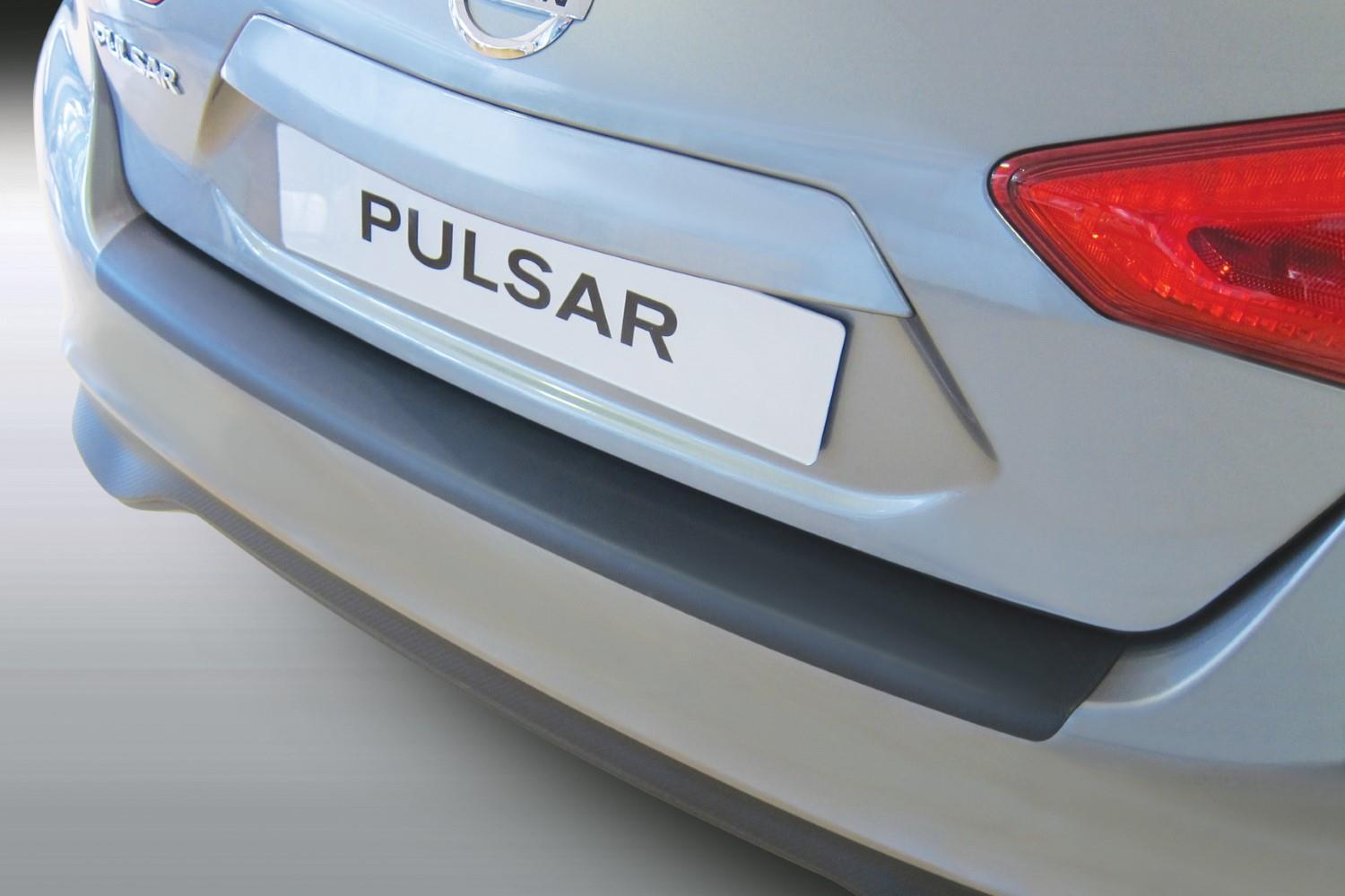 Protection de seuil de coffre convient à Nissan Pulsar (C13) 2014-2018 5 portes bicorps ABS - noir mat