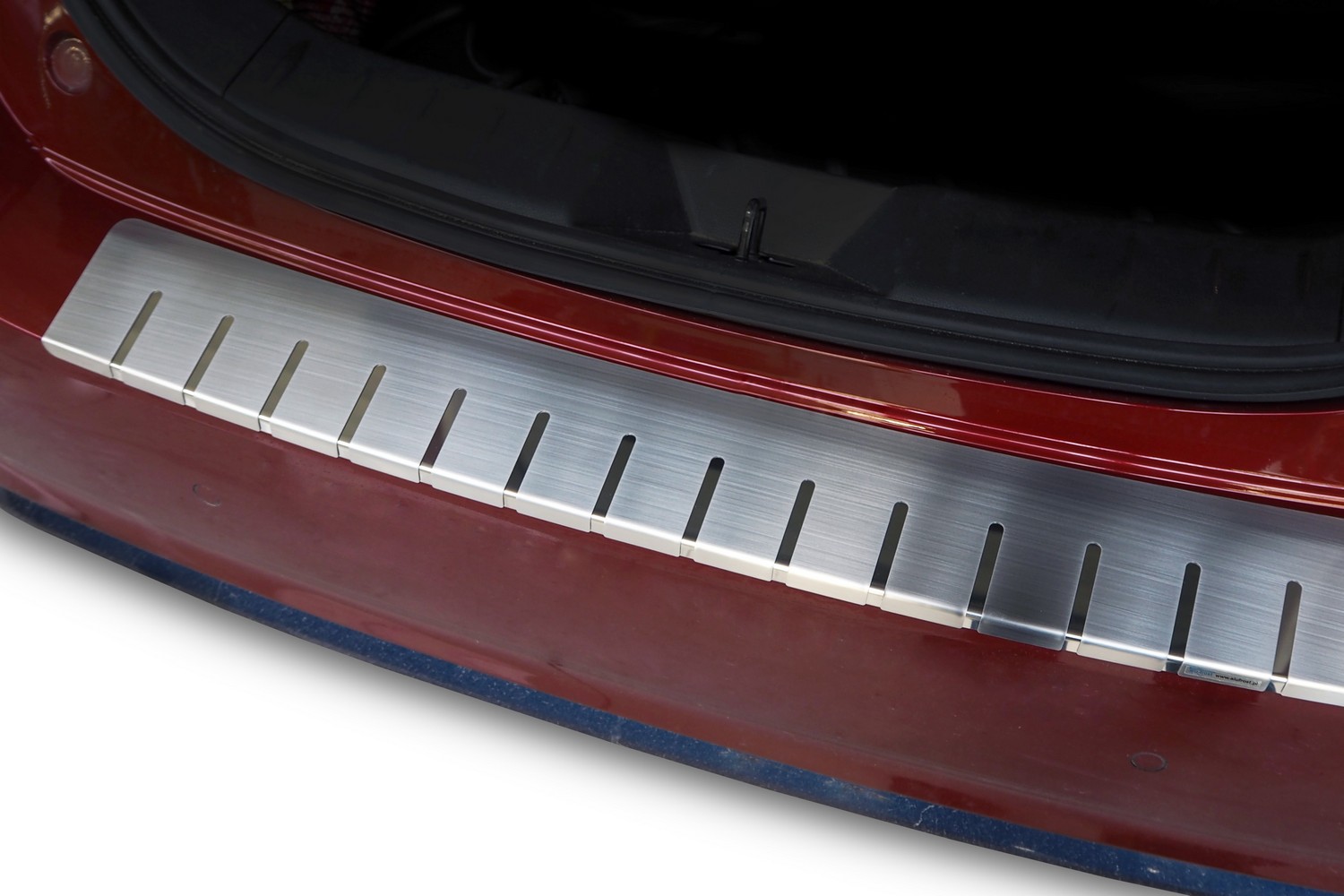 Protection de seuil de coffre convient à Nissan Leaf (ZE1) 2017-présent 5 portes bicorps acier inox brossé