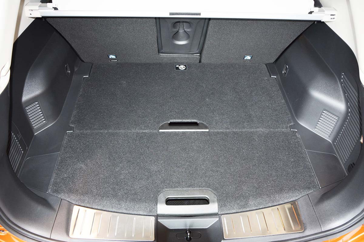 EXKLUSIV Kofferraumwanne Kofferraummatte NISSAN X-Trail III obere Etage ab 13