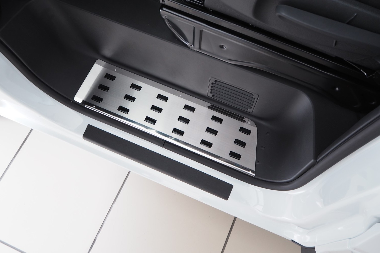 Binnendorpel instaplijsten geschikt voor Opel Vivaro B 2014-2019 RVS geborsteld - voorportieren