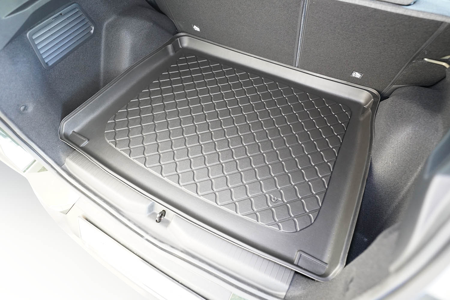 Boot mat suitable for Opel Frontera III 2024-present Guardliner anti slip PE/TPE rubber (OPE1FRTM-G) (2)