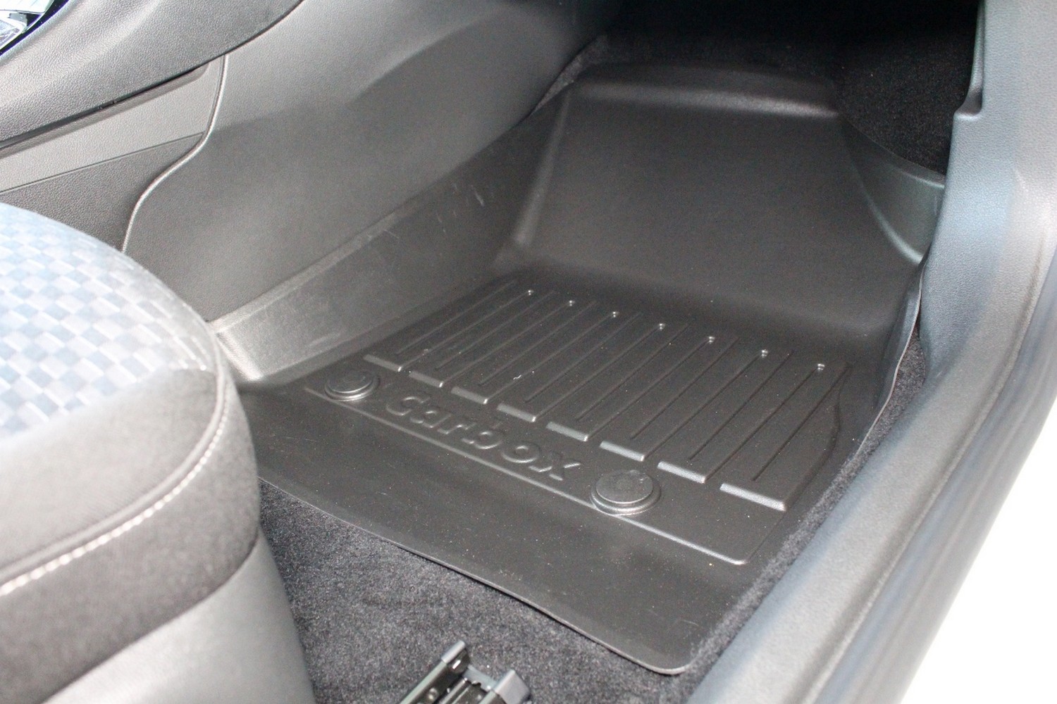 Car mats Opel Astra K Sports Tourer front set CarPartsExpert