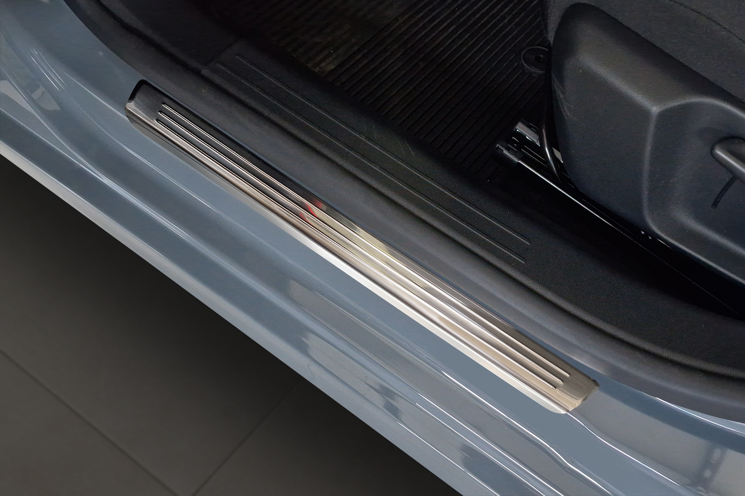 Door sill plates suitable for Opel Corsa F 2019-present 5-door hatchback stainless steel brushed 4 pieces (2) Door sill plates suitable for Opel Corsa F 2019-present 5-door hatchback stainless steel brushed 4 pieces (2)